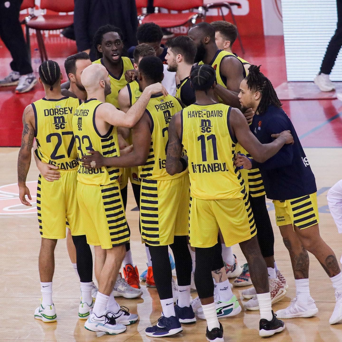 詹姆斯压哨绝杀步行者，杜兰特上演另类三节打卡丨NBA焦点