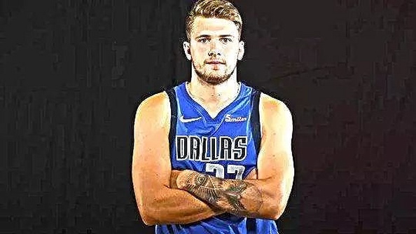 欧冠杯16强首回合｜ 拉菲尼亚“一锤定音” 巴塞 宾 至如归16场不败