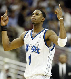 [NBA]阿夫迪亚妙传 克林根空接暴扣得手