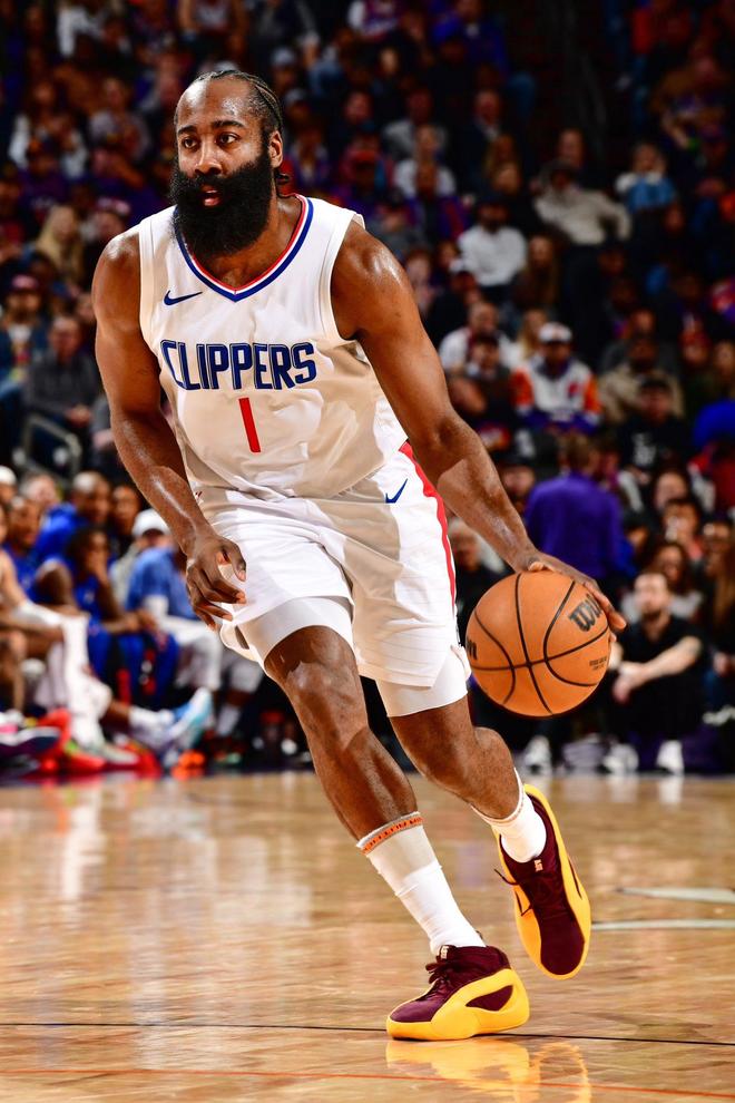 球迷看得手心冒汗