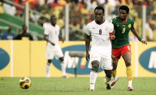 “大莲花”映衬中国红 国足算天算地不如算自己