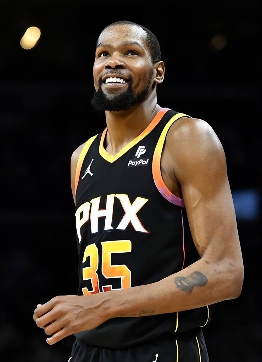 操作方面只认可UZI！小花生给出心中完美选手：游戏理解是Mata