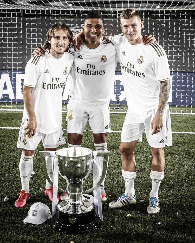 NBA｜老鹰啄伤勇士 公牛客场撞翻湖人