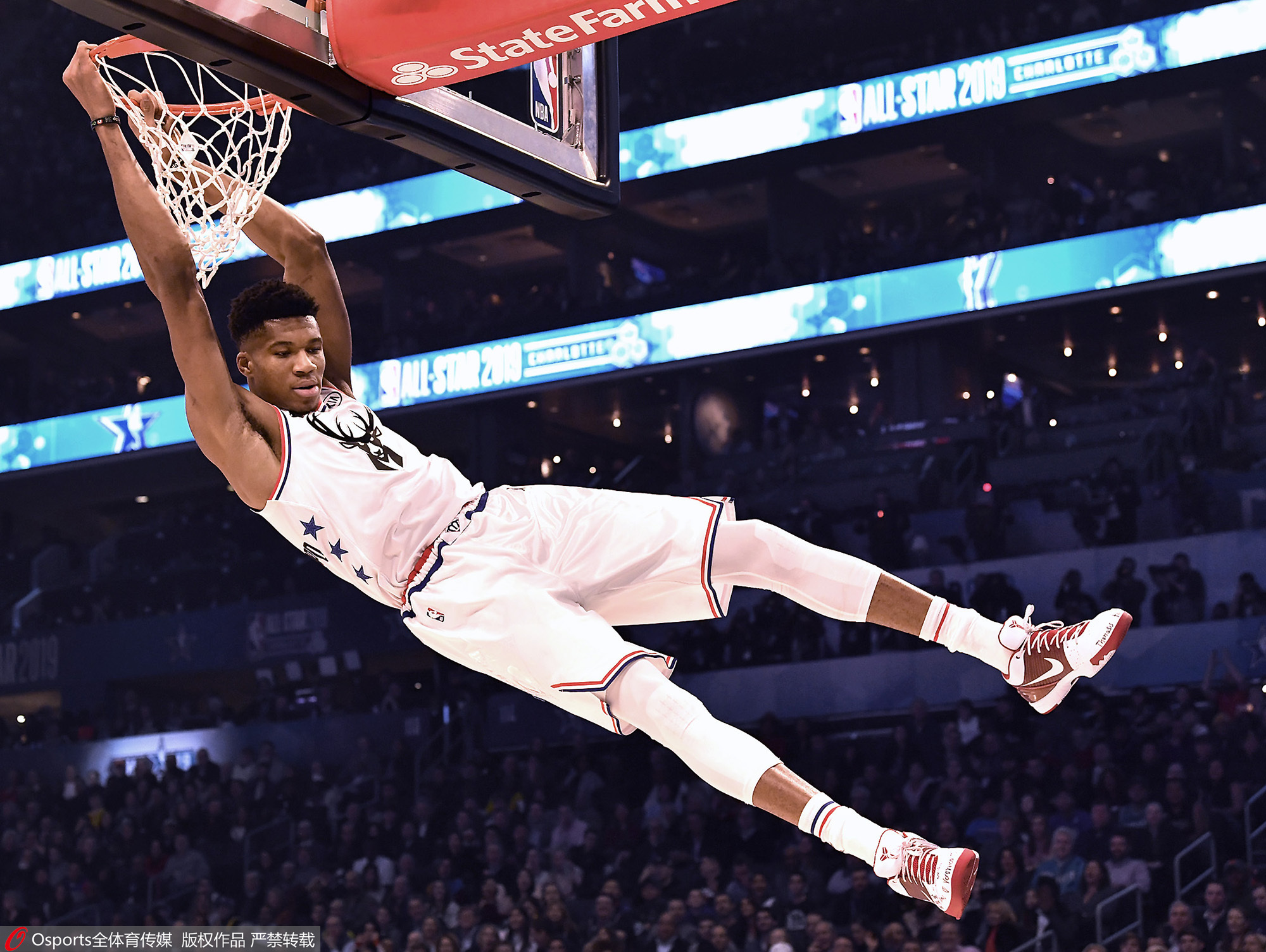 葡萄牙U17国脚斯特万是雷纳托-桑切斯的侄子，正在参加世少赛