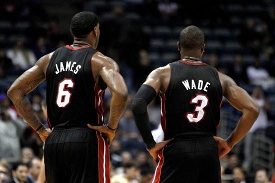 [NBA]湖人准绝杀太阳 詹姆斯赢下“恩怨局”