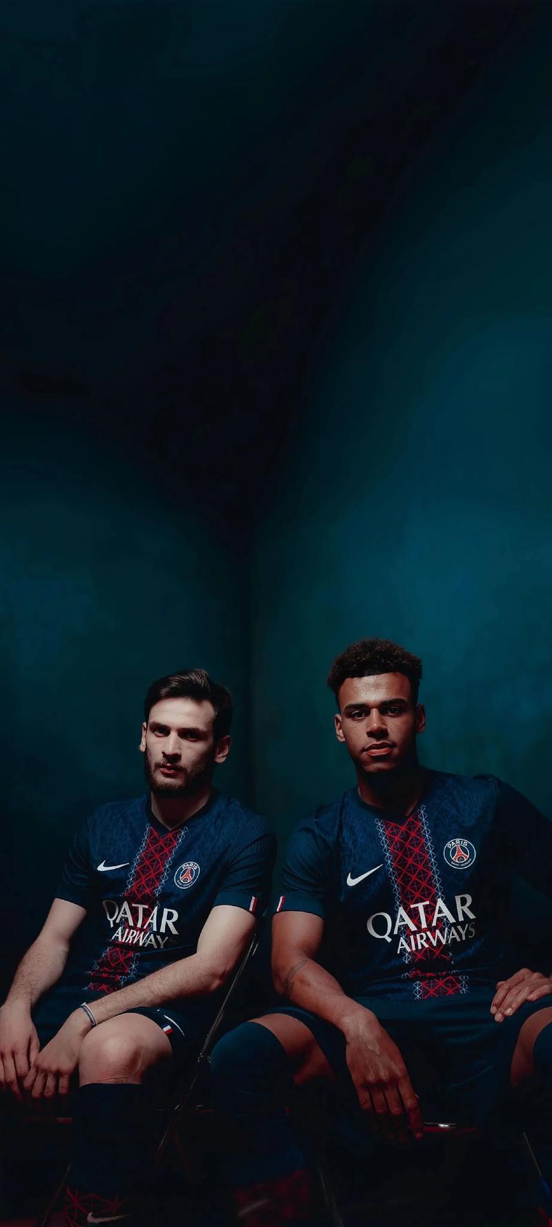 雄鹿vs森林狼：阿德托昆博对决爱德华兹，谁能笑到最后？