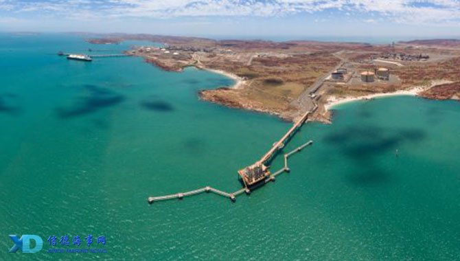 日本足球恐怖1幕：17岁高中生7秒50米，连过3人+破门 拉都拉不住